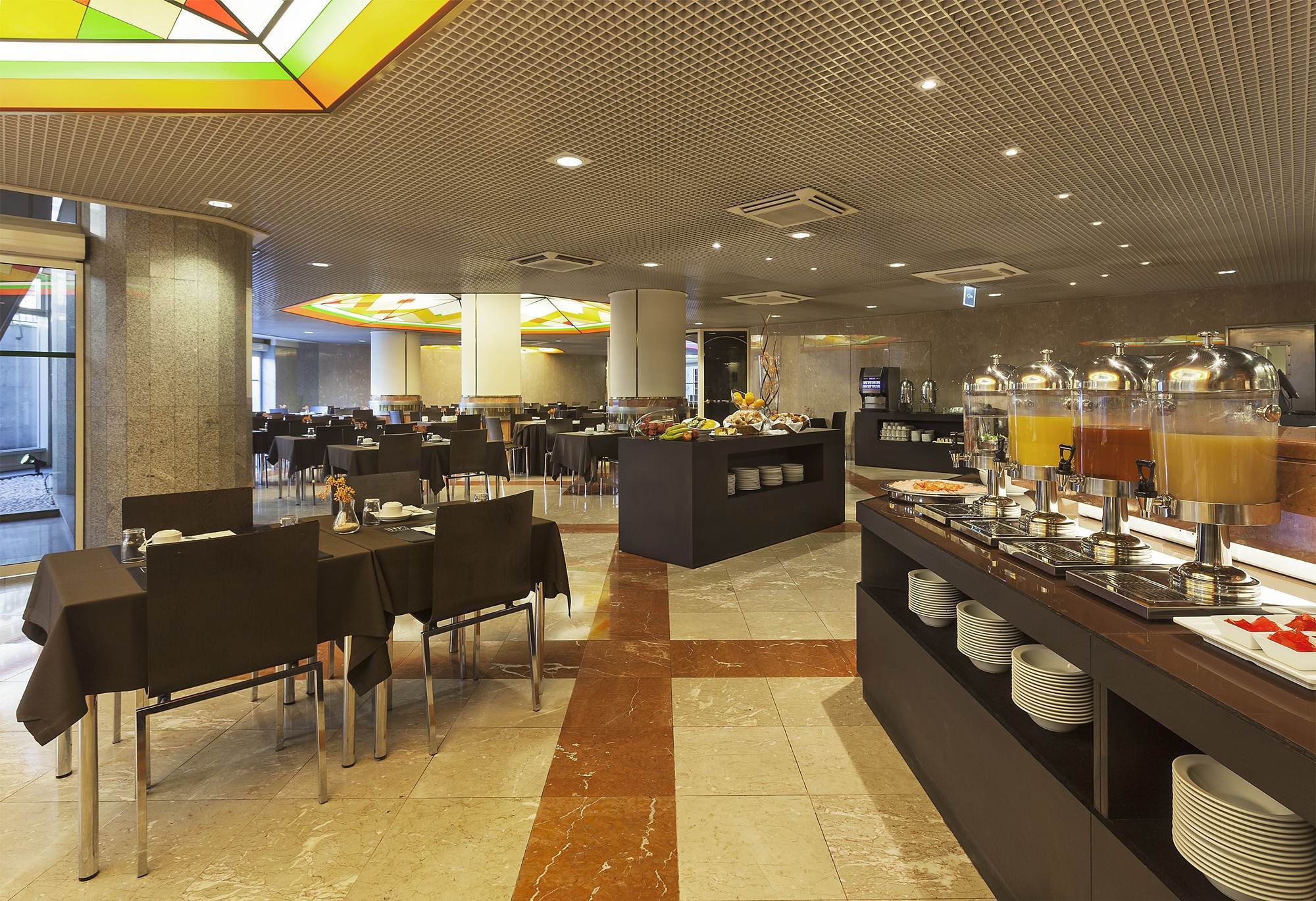 Hf Fenix Porto Hotel Restoran gambar